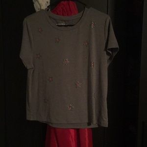 Brand new gray tee with stars